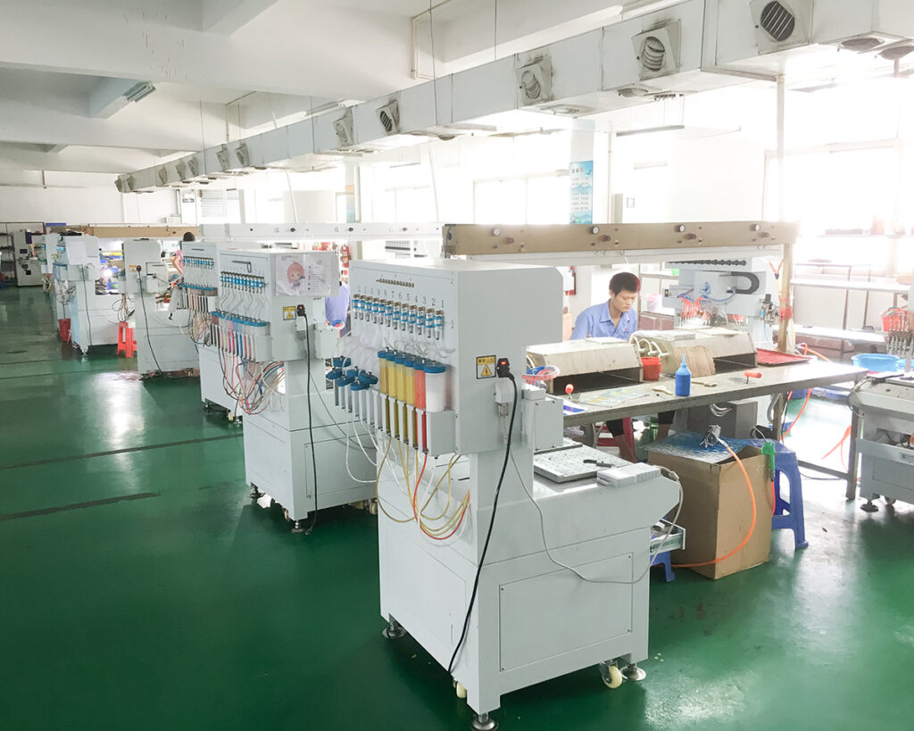アクリル＆PVC製品工場